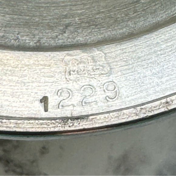 W.B. MFG Weidling Bros. Antique Stamped Set of 2 Silver Candle Holders, 1 229 - Picture 10 of 12